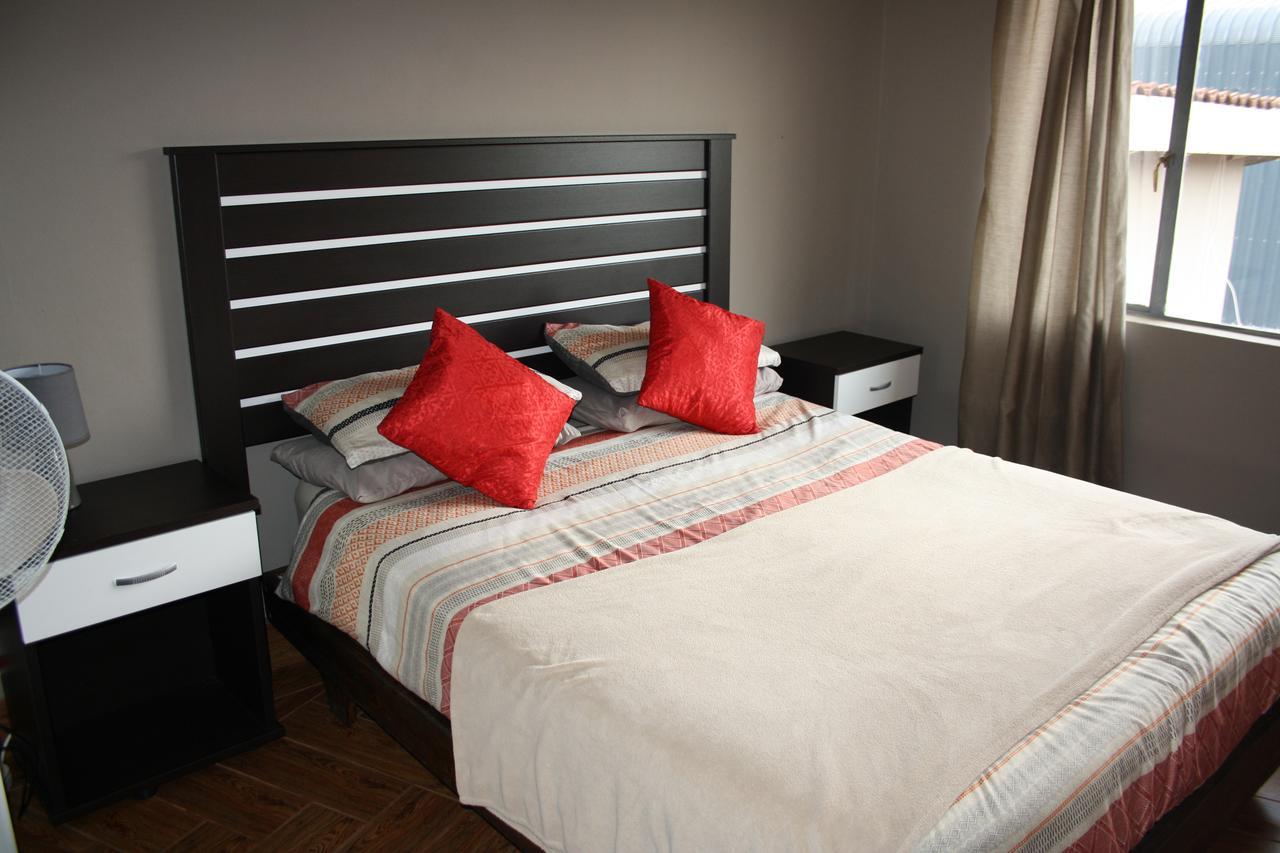 Hotel Kusha Two à Sabie Extérieur photo