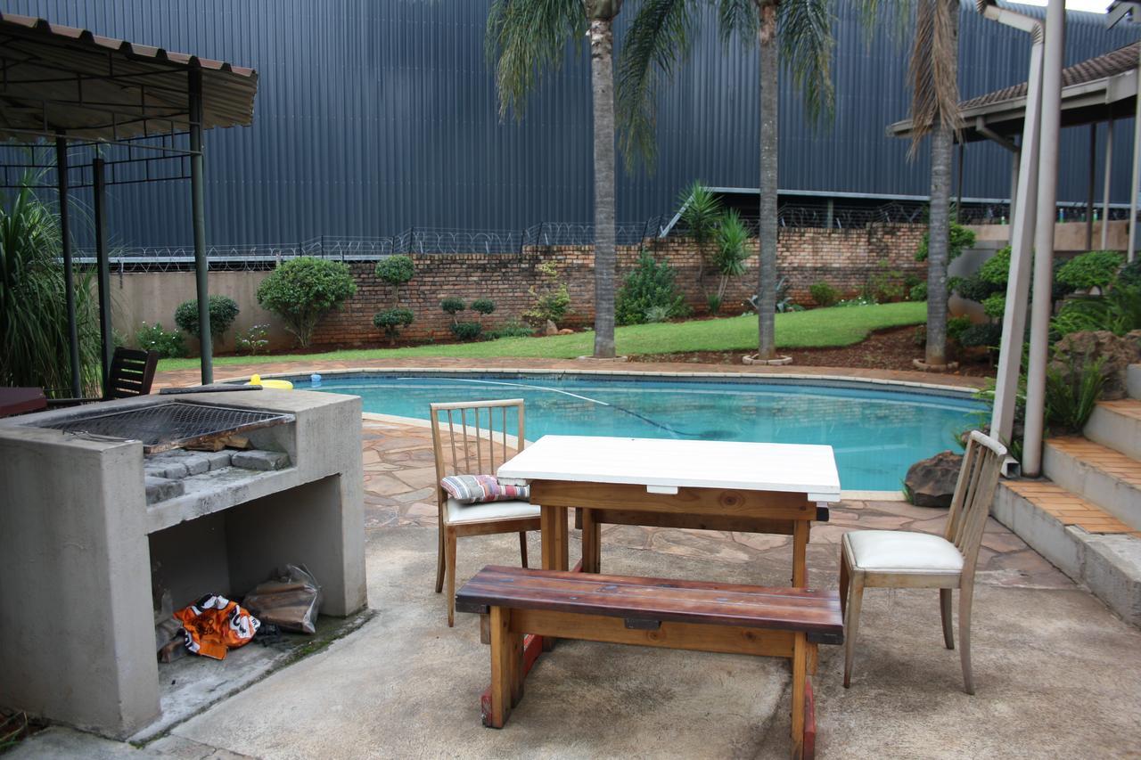 Hotel Kusha Two à Sabie Extérieur photo